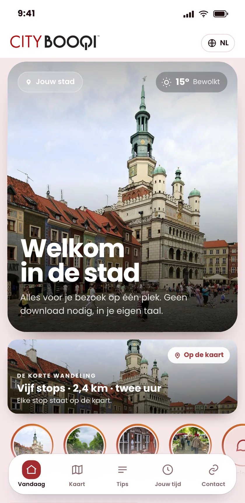 CityBooqi met de digitale gids op een telefoon